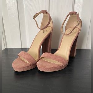 BLUSH SUEDE ANKLE STRAP CHUNKY HEEL -SIZE 7 1/2